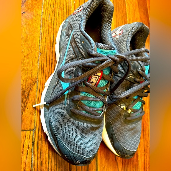 Mizuno Wave Inspire 10 running shoes SZ-6.5 Stabilipod - Picture 3 of 6